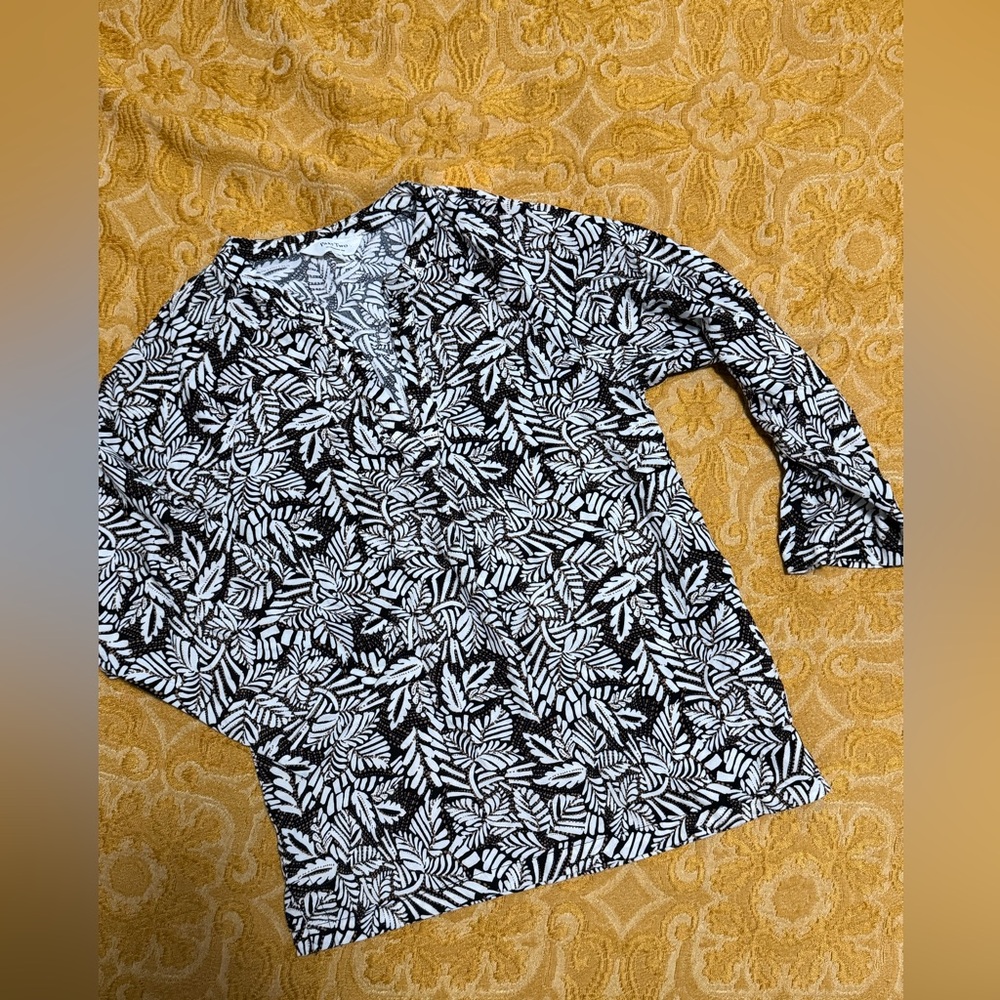 Part Two Monochrome Leaf Pattern Women's Blouse